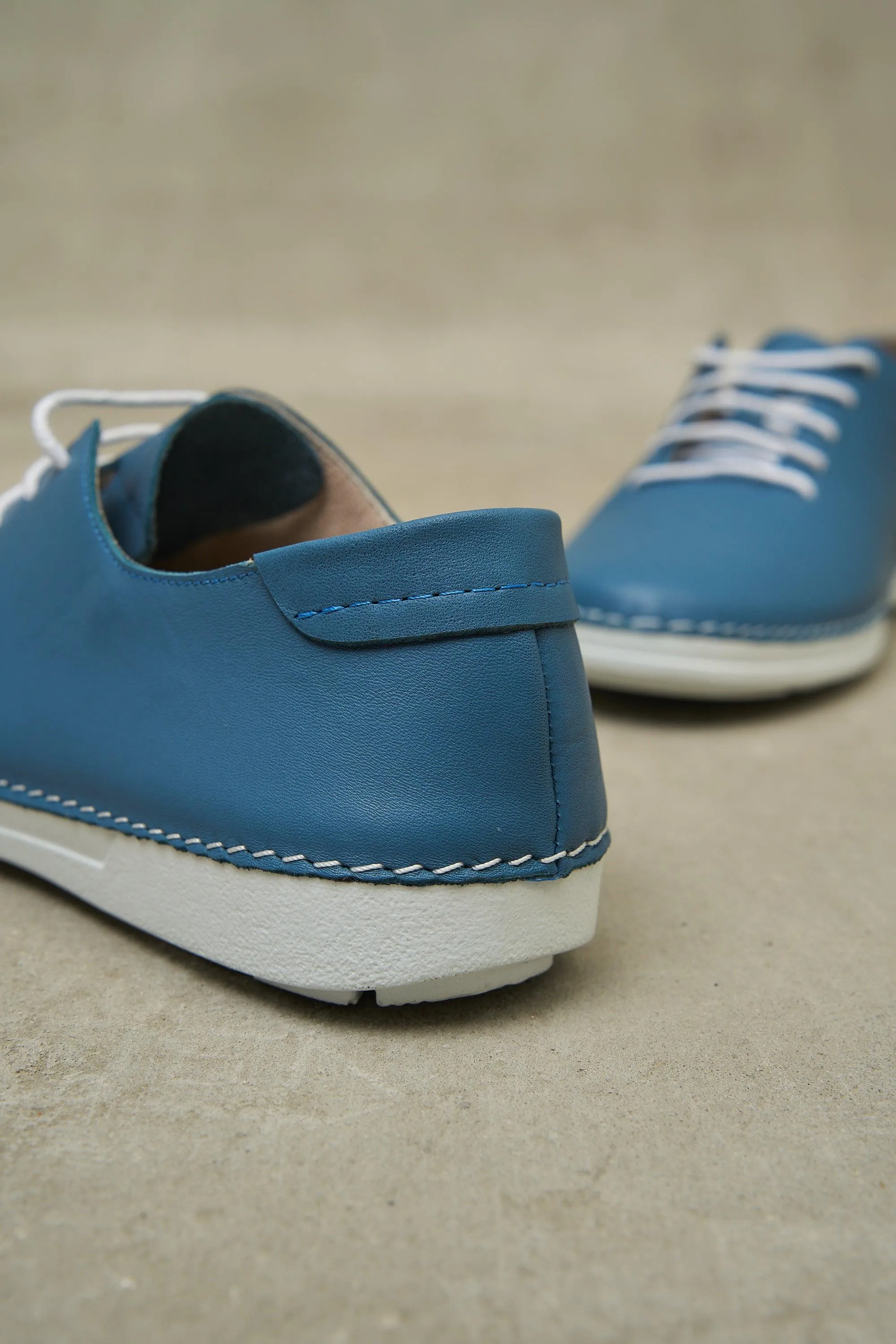 MAITE Sneakers - White