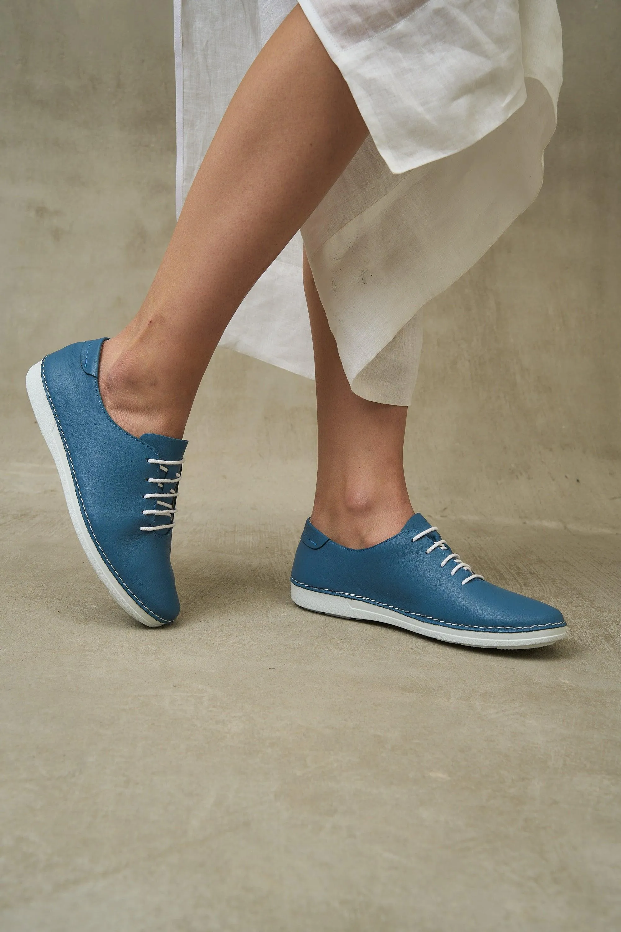 MAITE Sneakers - White