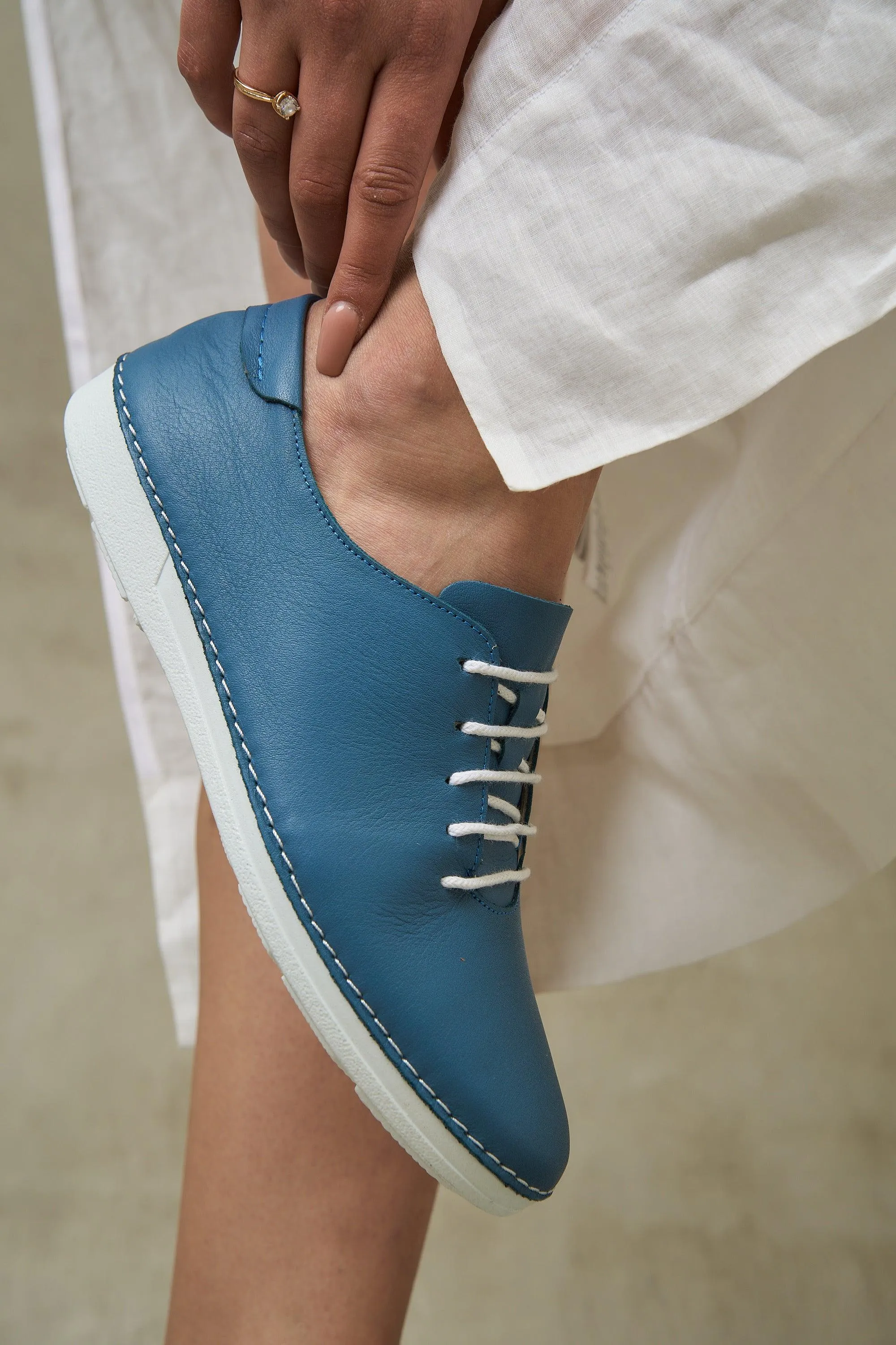 MAITE Sneakers - White